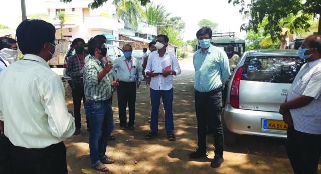 ಮಲ್ಲೂರು ಗ್ರಾಮಕ್ಕೆ ಸಿಇಓ ದೇಸಾಯಿ ಭೇಟಿ ನೀಡಿ ಪರಿಶೀಲನೆ